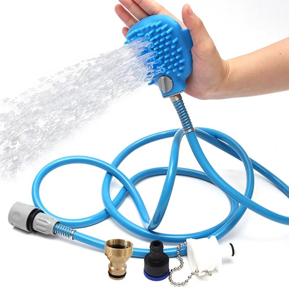 Comforable pet grooming tool